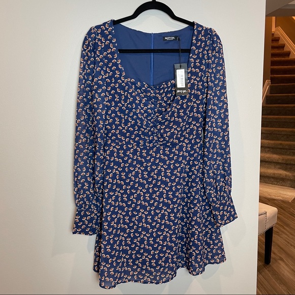 Nasty Gal size 4 Fit and flare Dress - Picture 1 of 7